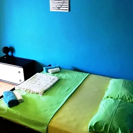 With A Parking Space - 11291