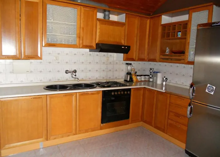 With A Parking Space - 11291